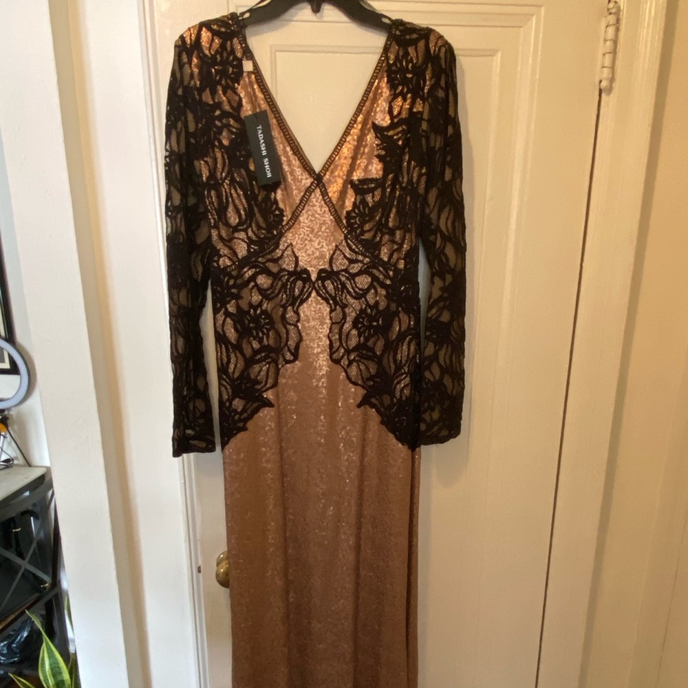 Stunning Tadashi Shoji Evening Gown - BRAND NEW!!!
